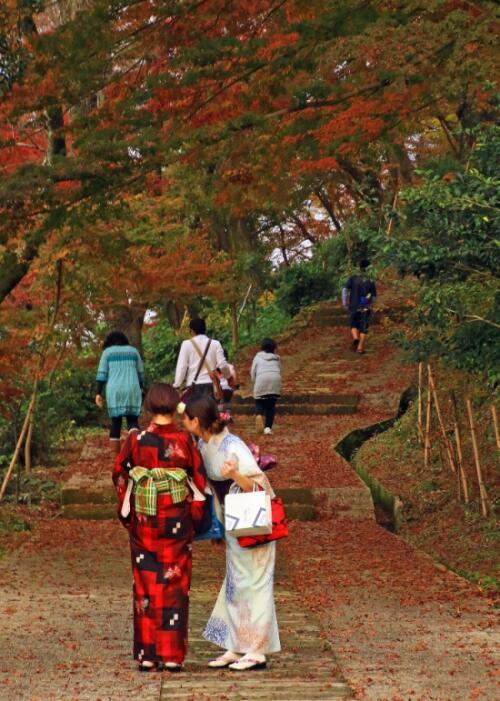 きもので秋のありたさんぽ