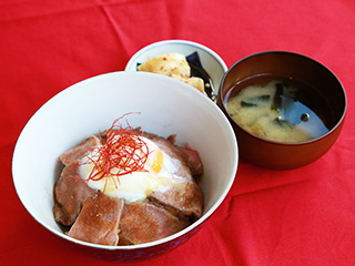 佐賀牛 ローストビーフ丼