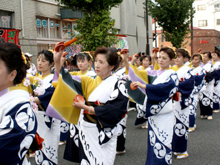 八区壮年女子部（桜）