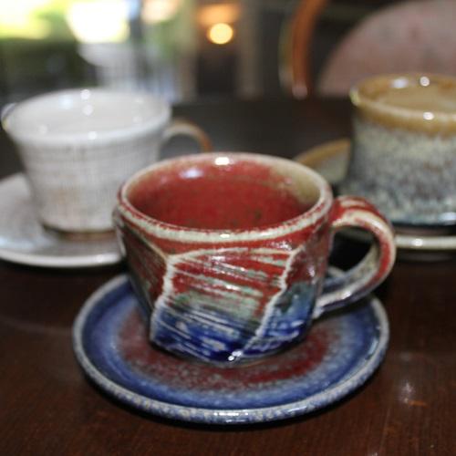『古武雄kodakeo』展　期間中に提供する武雄焼のコーヒーカップ。
