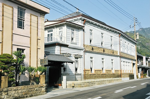 香蘭社 有田本店