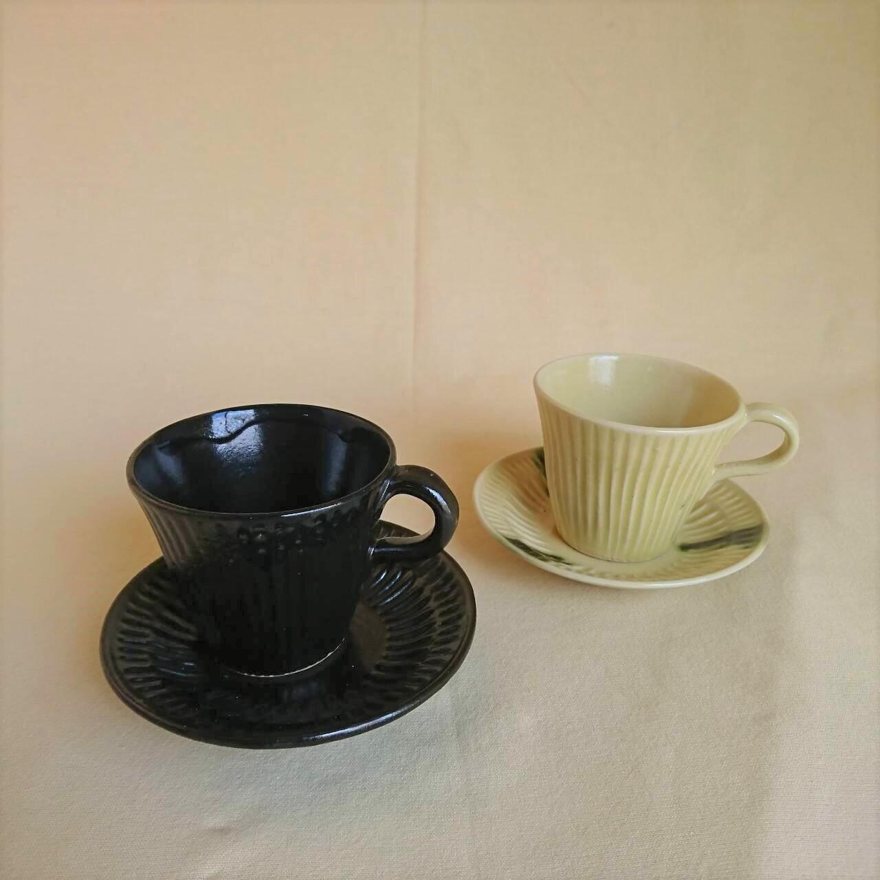 「黒曜石萌黄鎬彫コーヒー碗・黒曜石鎬彫コーヒー碗」 <br>五臓六腑が喜ぶ「黒曜石萌黄土瓶」で沸かしたお湯を使うと、より美味しいコーヒーを淹れることができます。